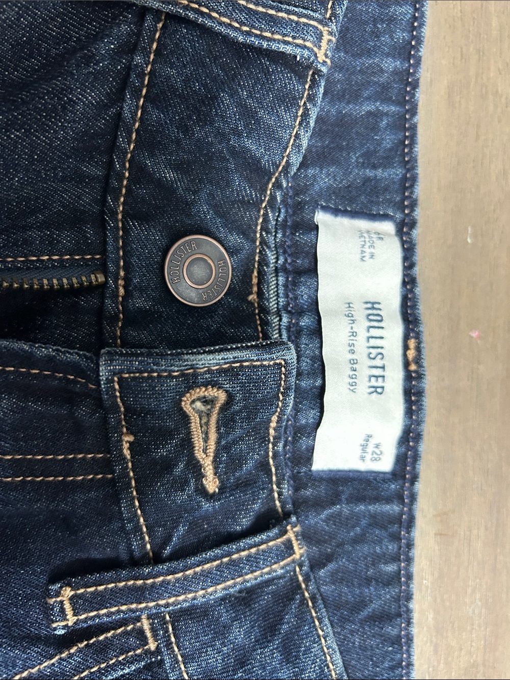 Hollister Men’s Slim Jeans in Dark Indigo Denim with Contrast Stitching